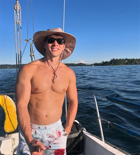 Andrew Neighbors on Tumblr