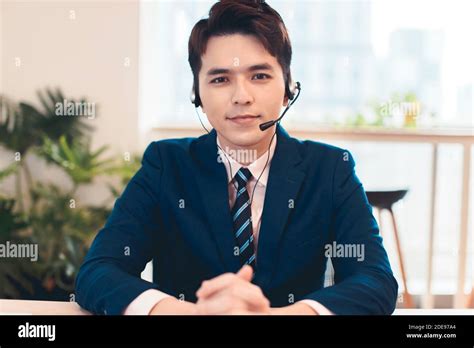 Picture of a Young Business Person 的图像结果