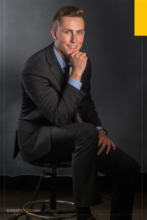 Business Portrait 的图像结果