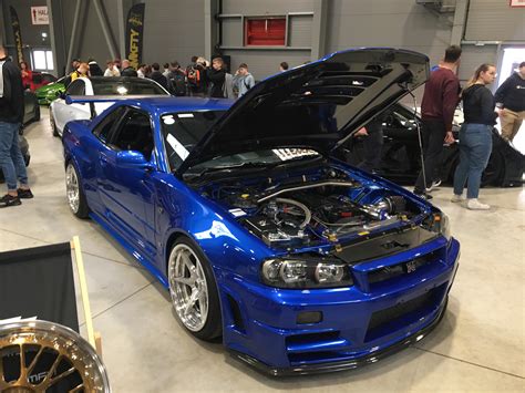 Twin Turbo Nissan Skyline GT-R R34 [4032x3024] : r/carporn