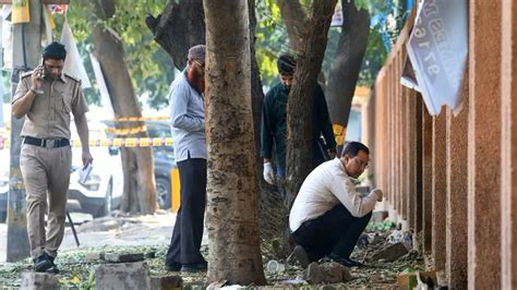 Blast near CRPF school in Delhi's Rohini; Crude bomb suspected; NIA ...