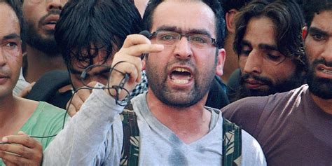 Civilian Killed in Protests as Kashmiris Try to Make Their Way to Riyaz ...