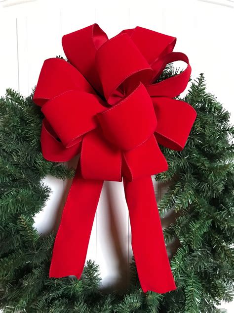 Red velvet christmas wreath bow with gold liner – Artofit