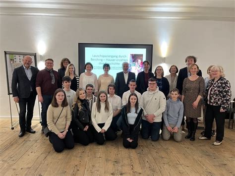 „Lausch-Spaziergang durch Berching“ – Häuser erzählen Geschichten von ...