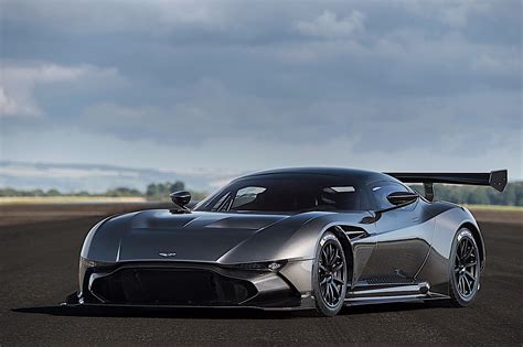 ASTON MARTIN Vulcan Specs, Performance & Photos - 2015, 2016 - autoevolution
