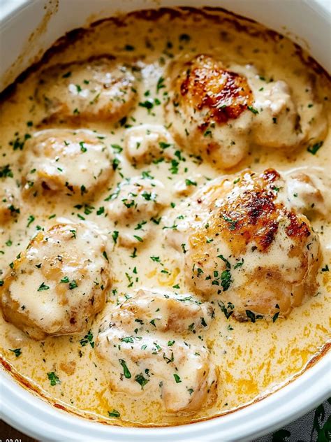 Creamy Oven Baked Chicken Thighs