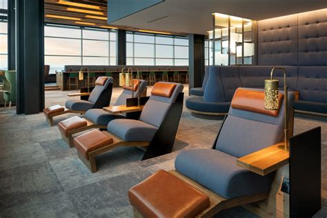 Alaska Airlines Flagship Lounge - SeaTac International Airport ...