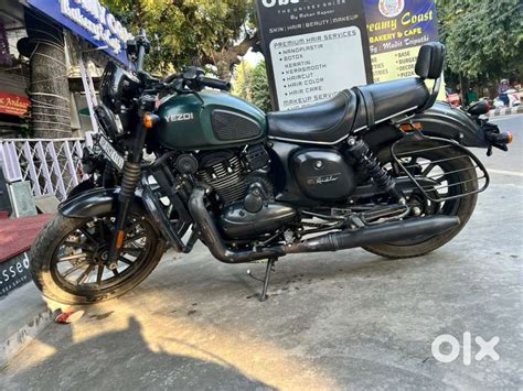 Hunter green color . - Motorcycles - 1798975584