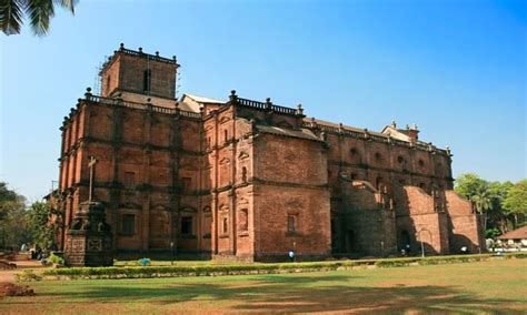 Basilica of Bom Jesus: UNESCO Heritage Church in Goa