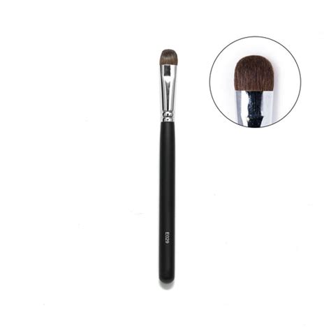29 Éurope Girl Makeup Eyeshadow Brush (All Over Shader) – EuropeGirl ...