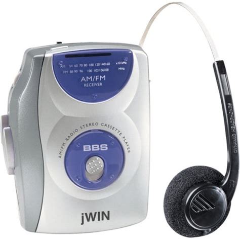 JWIN JX-B32A AM/FM Stereo Cassette Player with Bass Boost (JWIN JXB32A ...