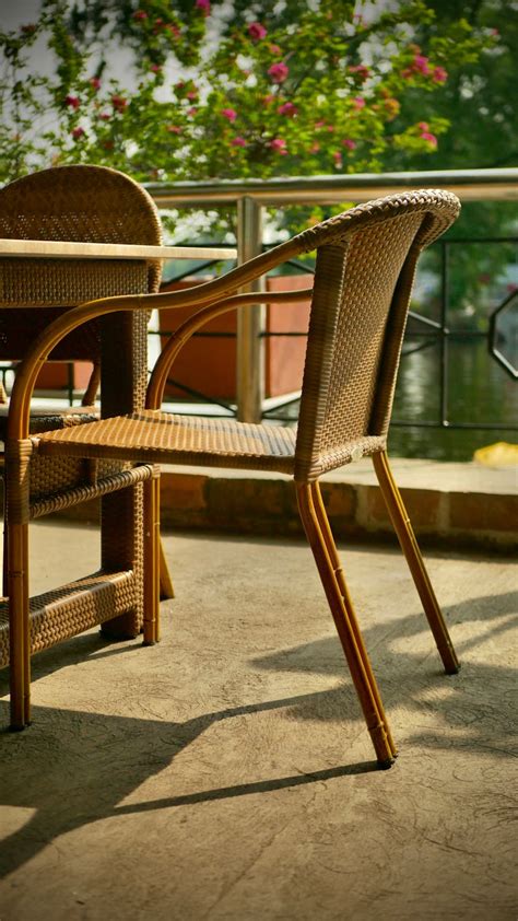 Outdoor Cafe 的图像结果