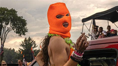 Mud Trucks And Girls Wallpaper