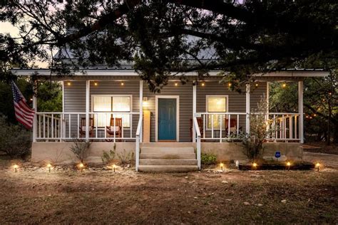 Blue Door Cottage Family Game Room | Kid Friendly! - Cottages for Rent ...