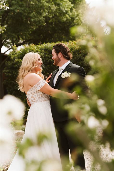 Prairie Hill Vineyard | Wichita, Kansas Wedding Venue