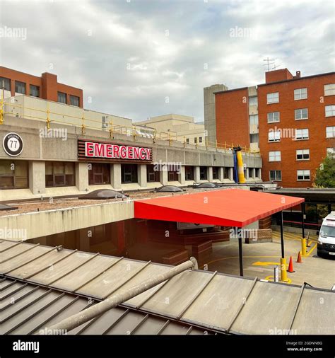 Atlanta, GA USA - March 26, 2021: The exterior Emergency Room sign at Piedmont Hospital in ...
