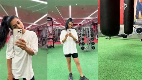 Meera Jasmine's workout selfies wearing shorts and t-shirt; fans in awe ...