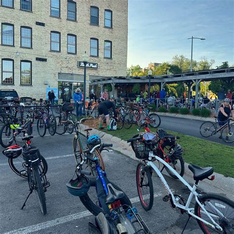 North Peak Brewing Company - Traverse City Pub