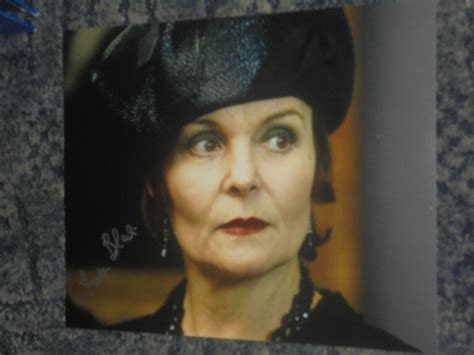 ISLA BLAIR - ACTRESS - 10x8 PHOTO SIGNED (2) 2 CHOICES OF PHOTO | eBay UK