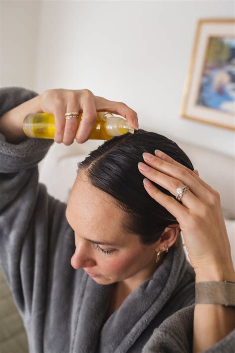 Hair Oiling: Stimulate New Growth & Repair Damaged Dry Hair