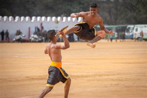 Soldiers Show Unarmed Combat Skills - Rediff.com India News