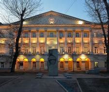 13 English universities in Moscow 2026