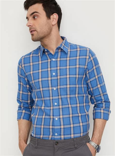 Buy Men Checked Slim Fit Casual Shirt Online at just Rs. 1049.0 ...