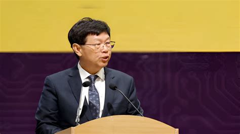 Foxconn Chief Young Liu Plans To Visit Karnataka, Likely To Meet CM ...