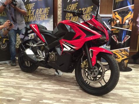 Bajaj Pulsar RS 200 Launch Takes Place. Prices Start At INR 1.18 Lacs ...