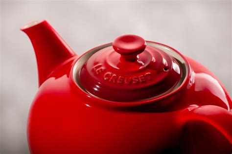 Le Creuset Tea Kettles | Kitchen Universe