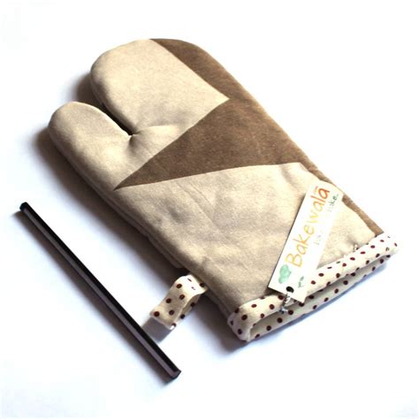Buy Cloth Oven Mitten or Kitchen Gloves - Brown Town - 1 pc Online at ...