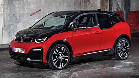 Best Small Electric Car 2023 - AutomoBible