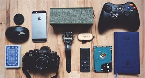 10 Cool Gadgets to Buy for Guys: Flaunt the Latest Tech in Town or Give ...