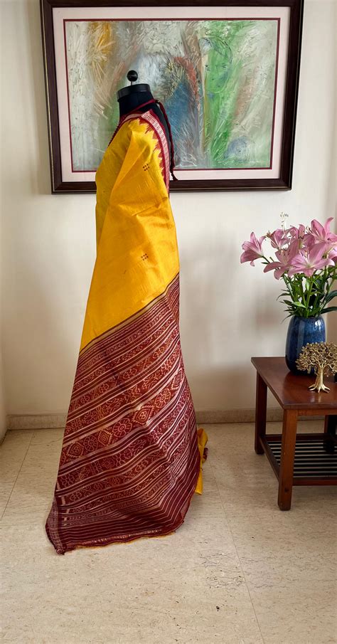 SEBA- YELLOW KHANDUA SILK WITH MAROON TEMPLE BORDER AND AANCHAL – MOS ...