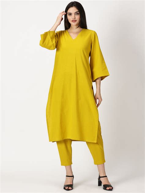 Coord Sets/ Kurta Sets – Weaves of Tradition