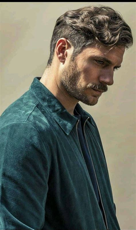 Henry Cavill | Haircuts for men, Hair cuts, Henry cavill