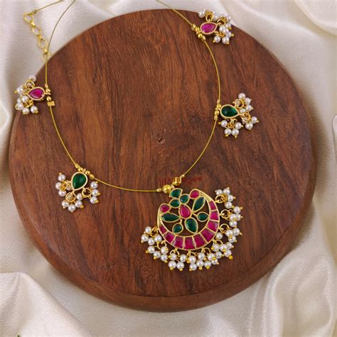 Floral Kundan Jadau Invisible Necklace - Ruby With Green – AJ Punnagai