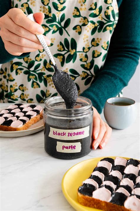 Black Sesame Paste (spreads easily + not too sweet)