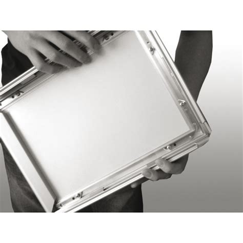 STAS kliq frames - click frames - STAS picture hanging systems