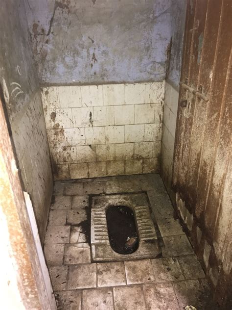 4 years & 800 plus toilets - Rakeysh Omprakash Mehra's silent ...