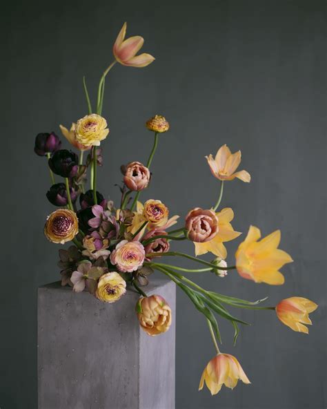 Abstract Floral Designers To Follow Ruffledblog Unique Floral ...