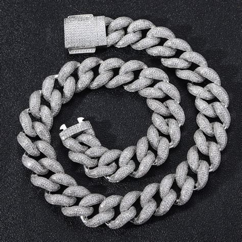 ICED Out Cuban Link Chain – THE ANNEAUX