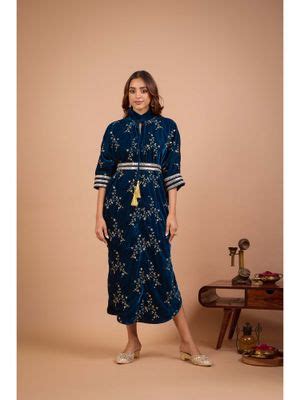 Buy Alaya by Stage3 Jugni Bahamas Blue Velvet Embroidered Ruhani Kaftan ...