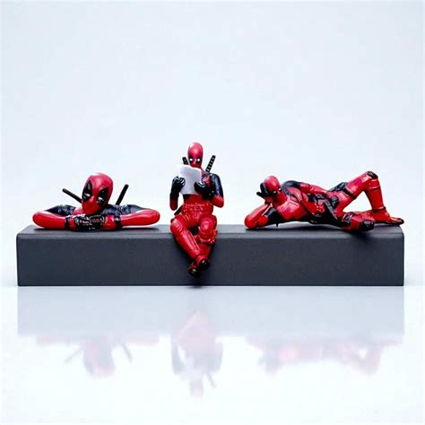 Amazon.in: Figurines