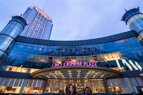 CROWNE PLAZA TAIZHOU BY IHG - Hotel Reviews, Photos, Rate Comparison ...
