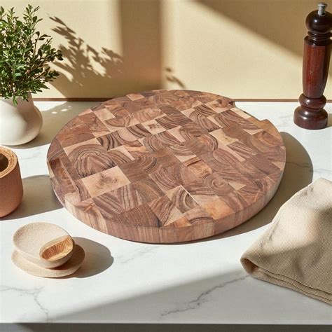 SacredFig Round Chopping Board – 14 Inch | Wooden Serve & Slice Board