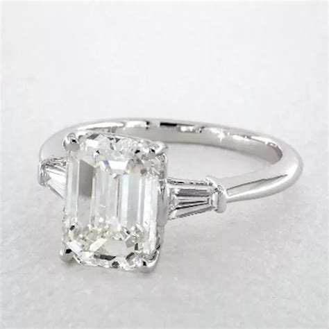 grace kelly emerald engagement ring