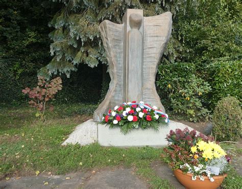 MONUMENT AUX MORTS 1940-1945 CORNICHE (2026) All You Need to Know ...