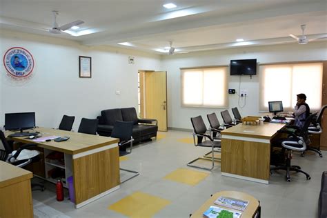 White House Public School