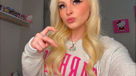 Carlie Playing Roblox 的图像结果